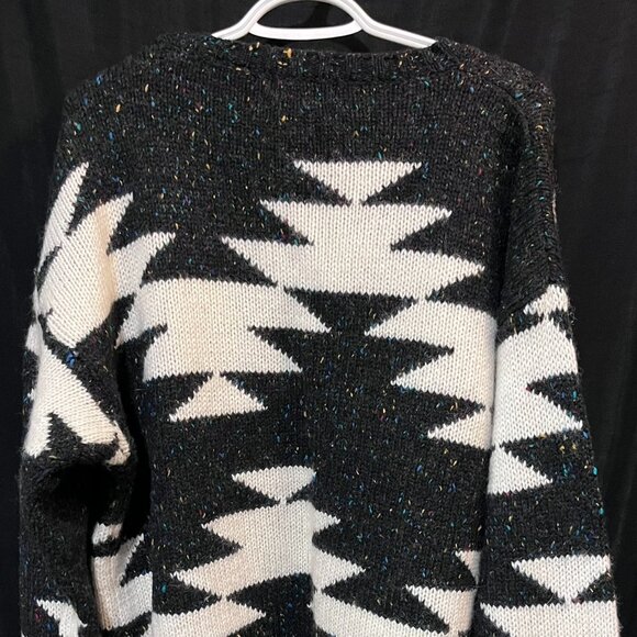 (VMC) Rare Find. Vintage Boulevard Club. Unisex Sweater. - Picture 3 of 10